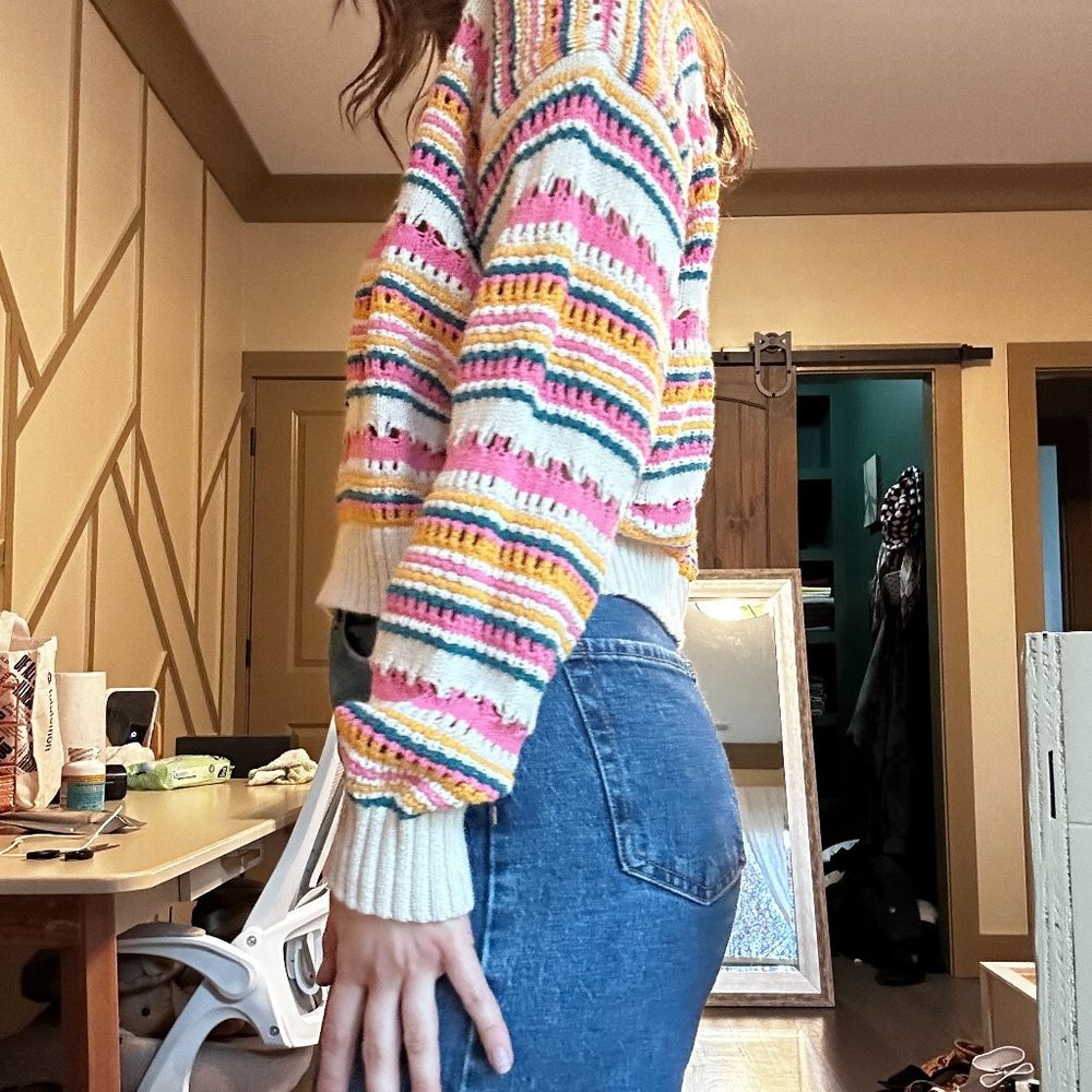 sweater - Picture 2 of 5